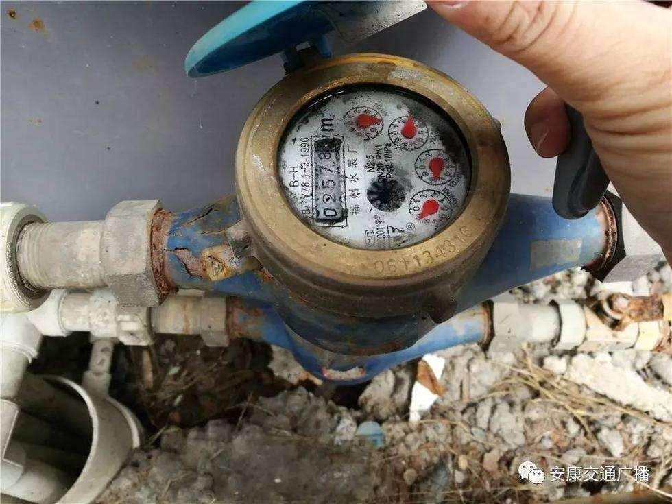宁波家里水表在不用的时候空转，是漏水吗？